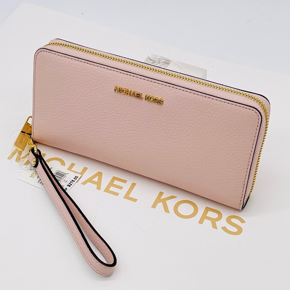 Michael Kors Large Continental Wallet Wristlet - Picture 3 of 8